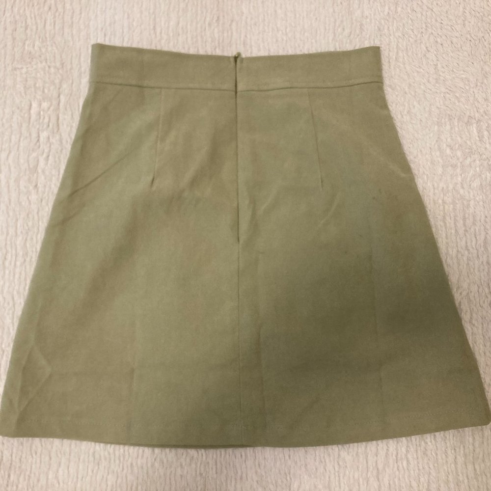 Petal & Pup NWT Pastel Green High Waisted Retro Mini Iconic Skirt - Picture 3 of 4